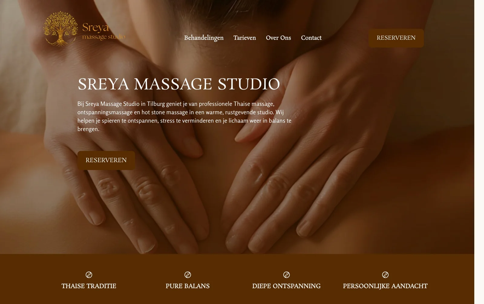 Homepage van Sreya Massage Studio op desktop